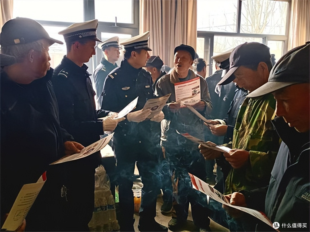 山西：雷锋精神 “警”记于心