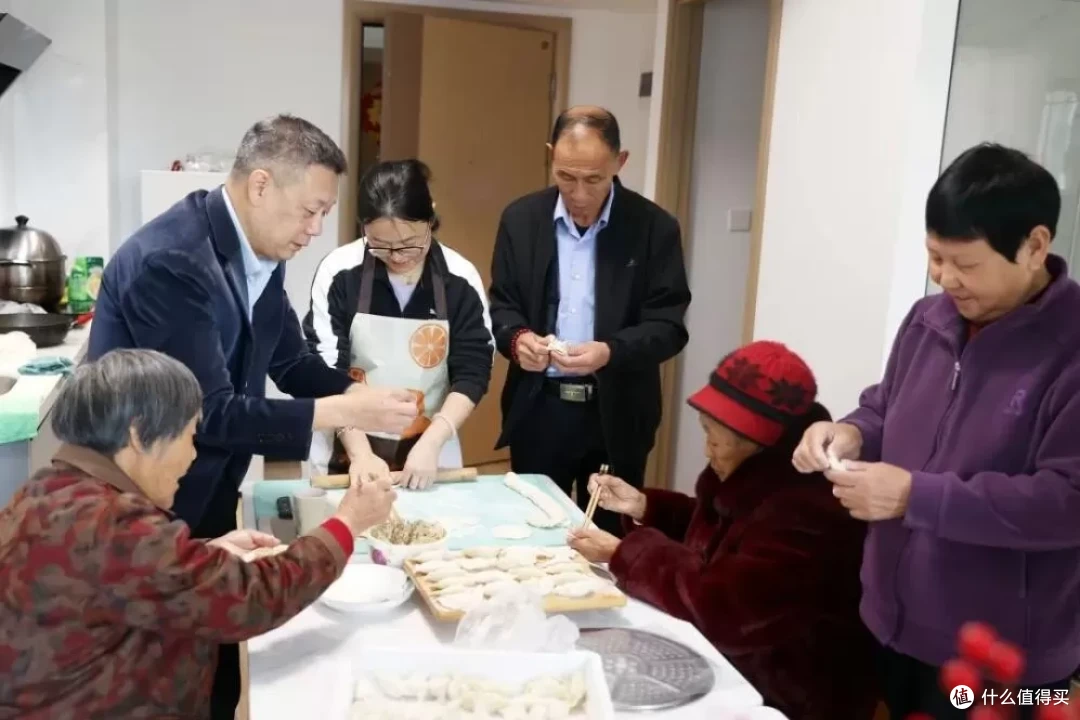 响应深圳新春关爱行动，齐心集团为城市建设者送去“深圳温度”(图1)