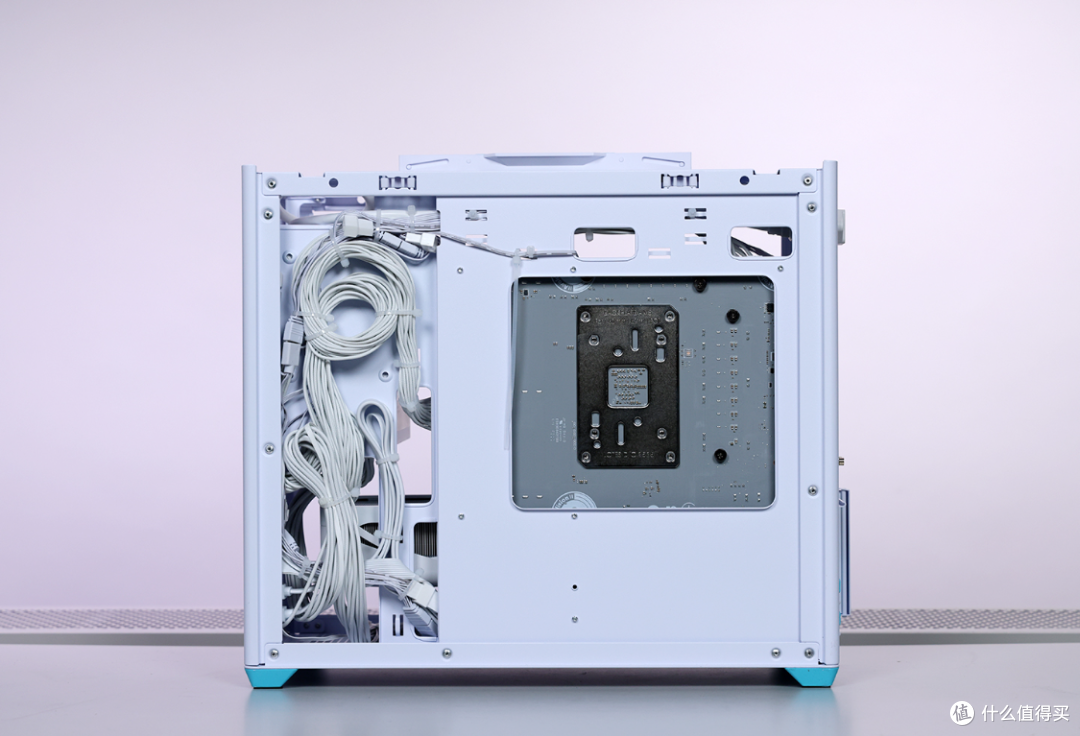 适合学生党,带隐藏提手的桌面MATX主机:9700X+5070+未知玩家P80