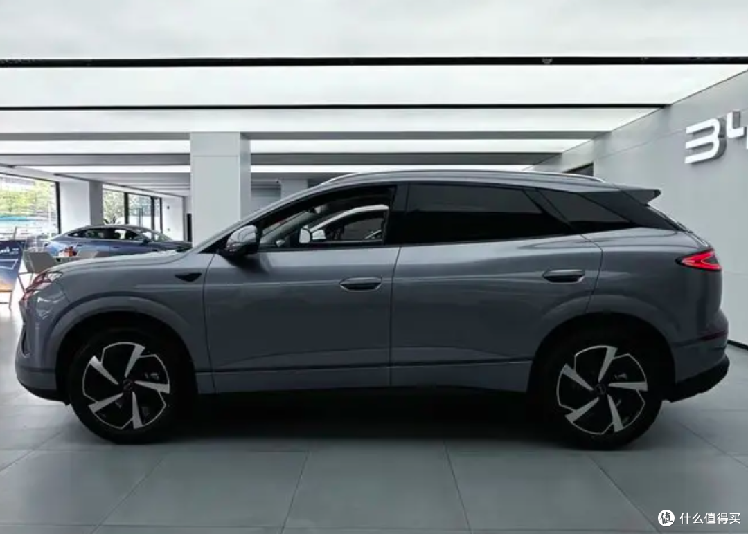 一下涨了2w啊?比亚迪2026款海狮06 EV,710km 续航,15.99万起