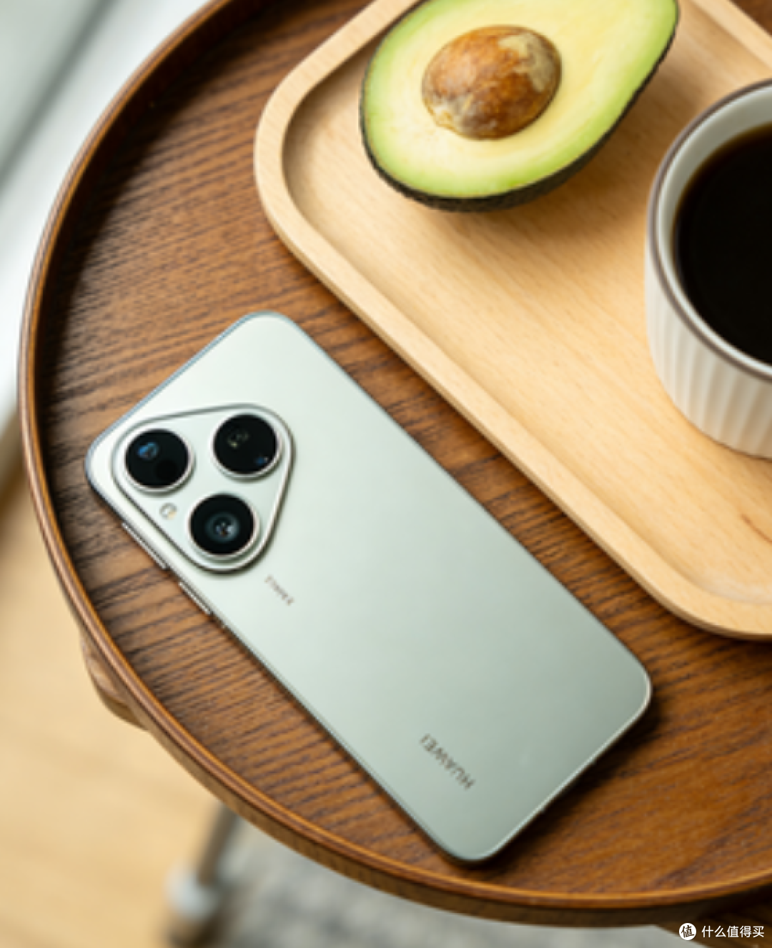 华为Pura 80开箱:12GB+256GB+红枫影像,这手机到底值不值得冲?