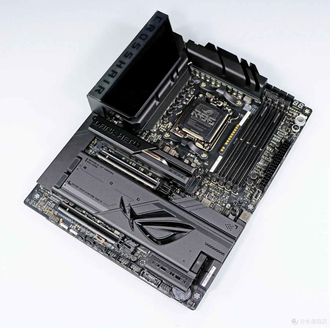 9850X3D + 华硕 X870E DARK HERO + 9070 XT 领先 285K 28% 哦