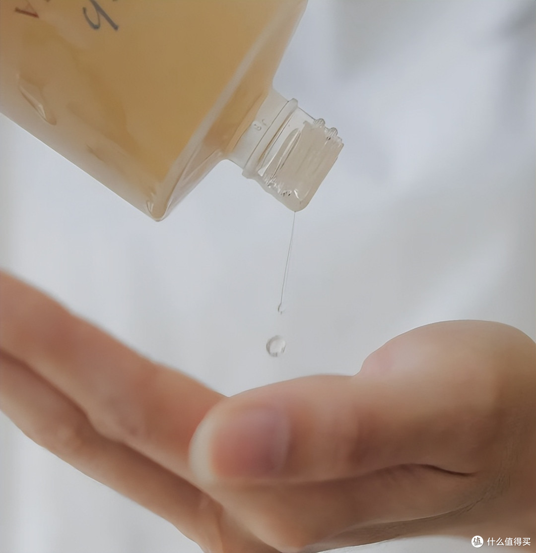 挑战素颜也能发光!996打工人看过来,你们要抗氧提亮神器来啦!