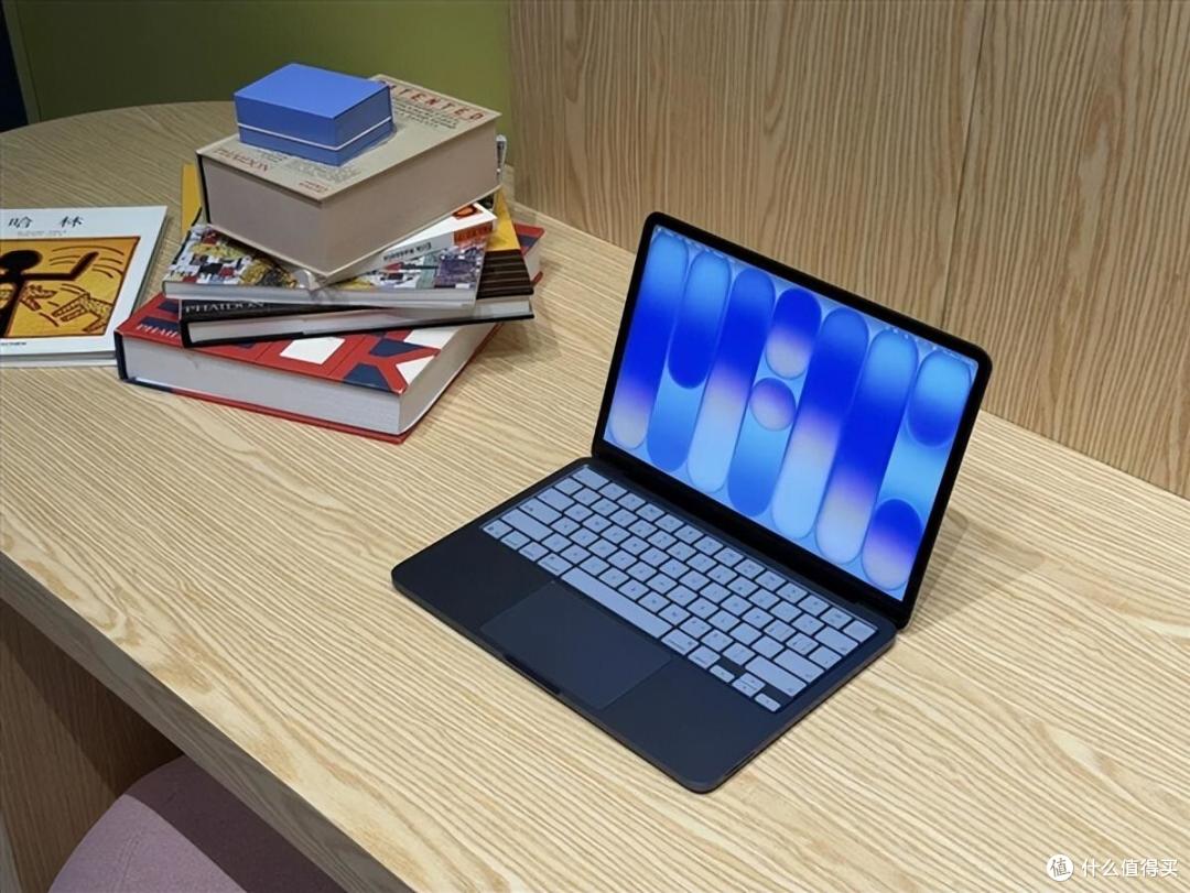 颠覆认知!苹果史上最便宜MacBook,到底藏着多少坑?适合哪类人