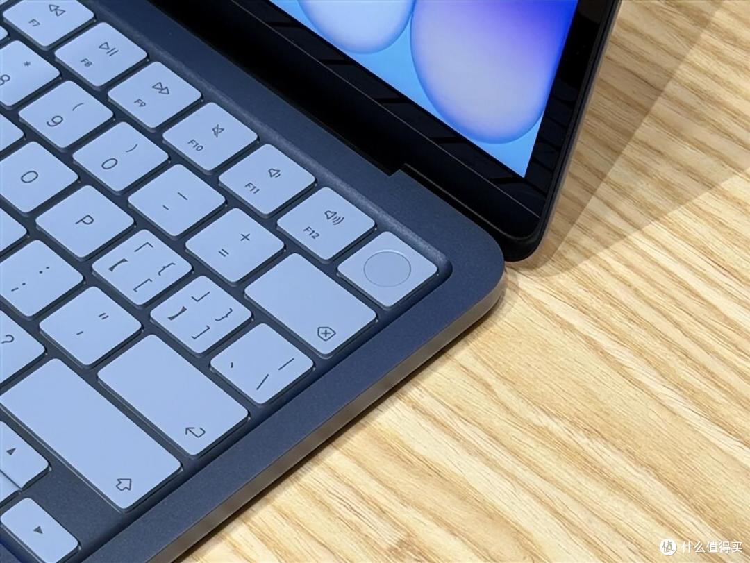 颠覆认知!苹果史上最便宜MacBook,到底藏着多少坑?适合哪类人