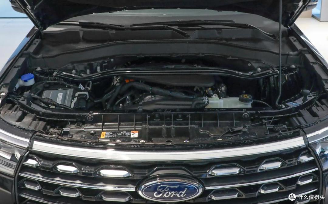 30万家用 SUV 不纠结,探险者大空间+强底盘,真的很省心