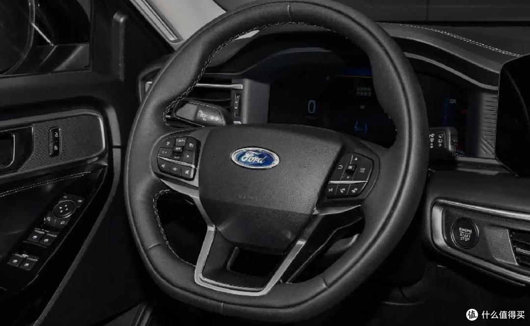 30万家用 SUV 不纠结,探险者大空间+强底盘,真的很省心