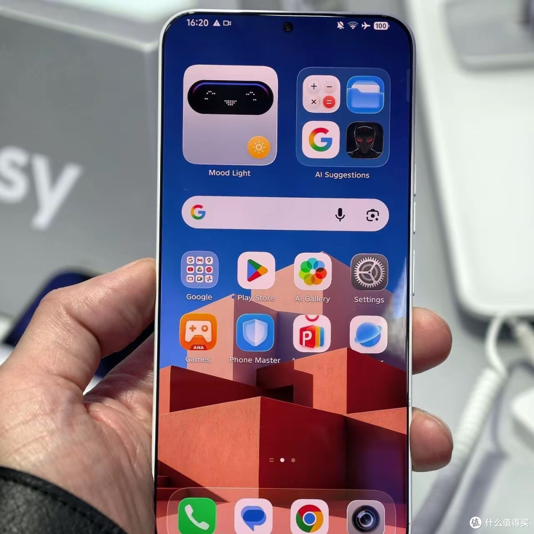 0.7mm极窄边， 传音Slim 2、金属一体化新机发布|一加15T规格公布