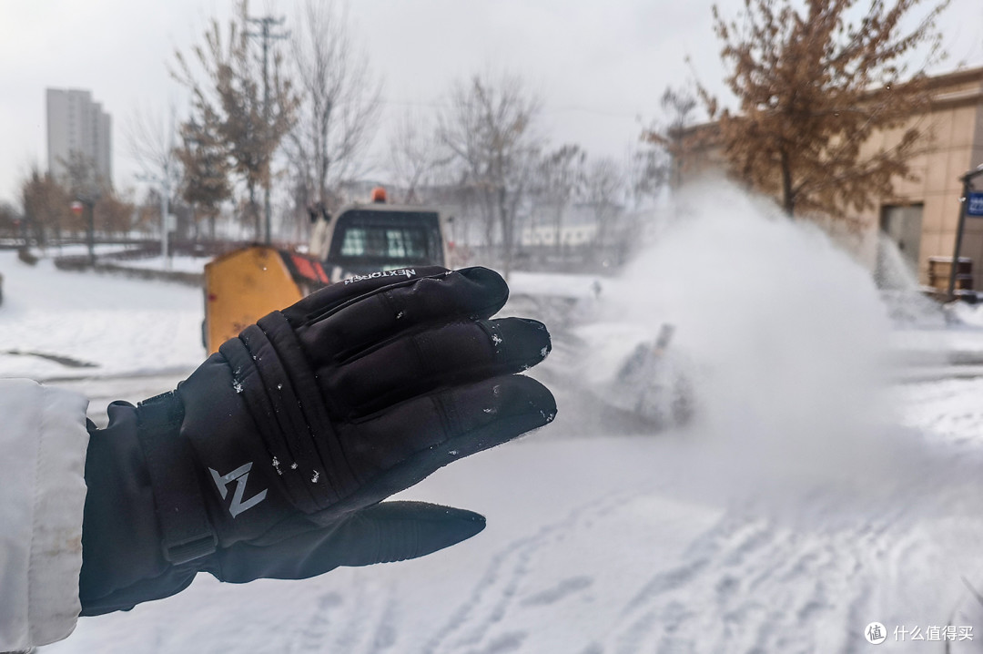 冬季战友,稳控严寒:纳丽德雪卫冬季战术勤务手套