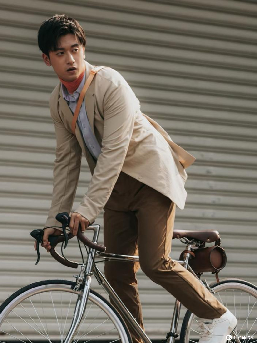 体制内中年男人,衣服买精不买杂,这5个国产男装品牌不输爱马仕