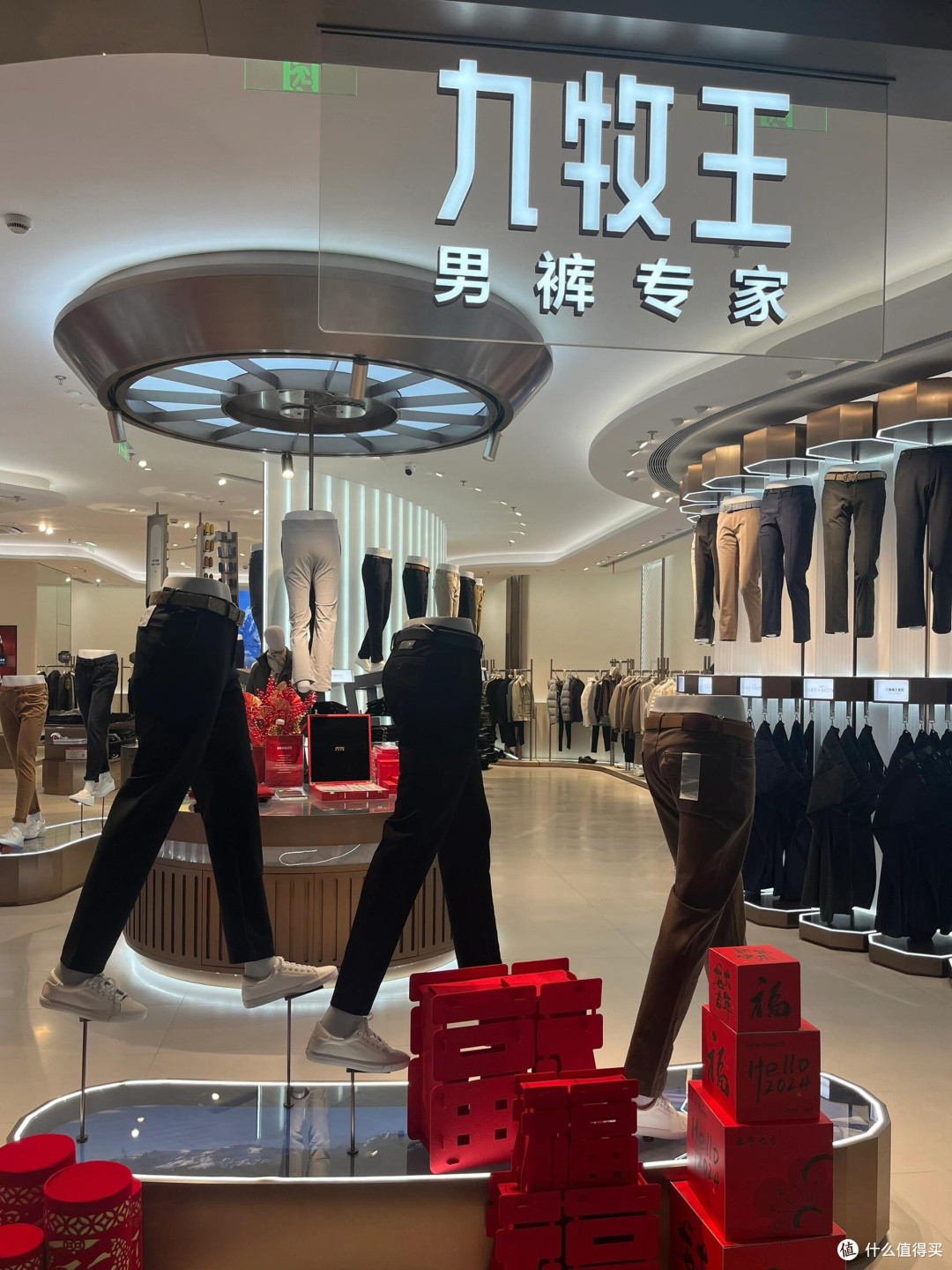 体制内中年男人,衣服买精不买杂,这5个国产男装品牌不输爱马仕
