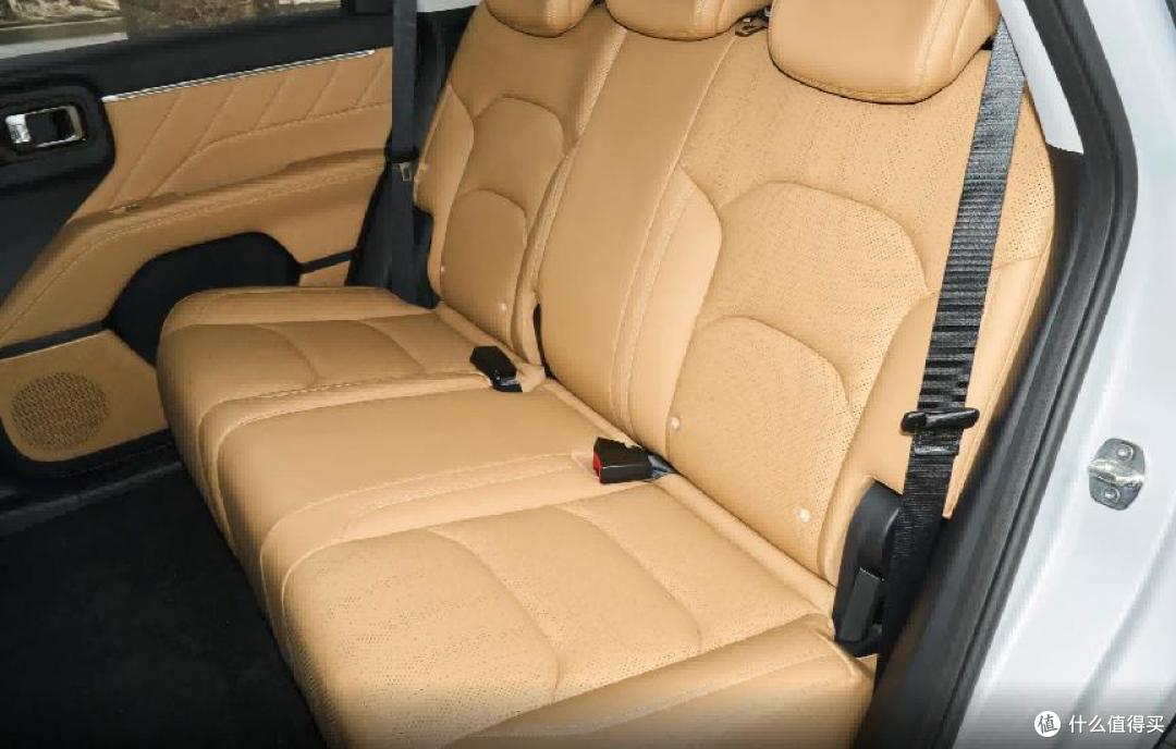 不到 8 万买1.5T家用 SUV,五菱星光560好开省油又实用