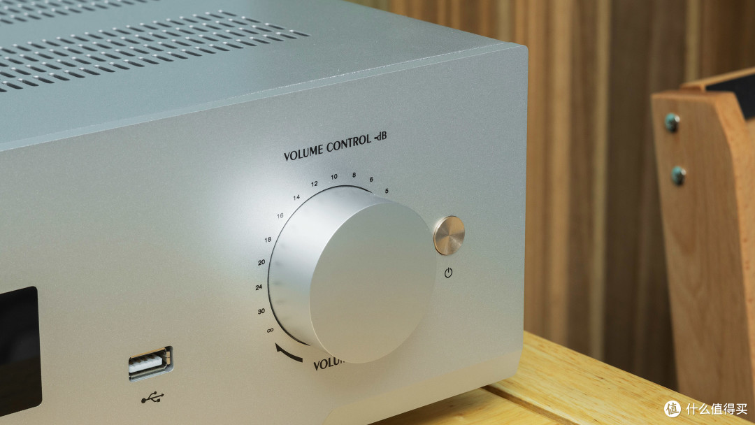 音质出色可玩性高 DH DM-550u+PA550u CD功放套装评测