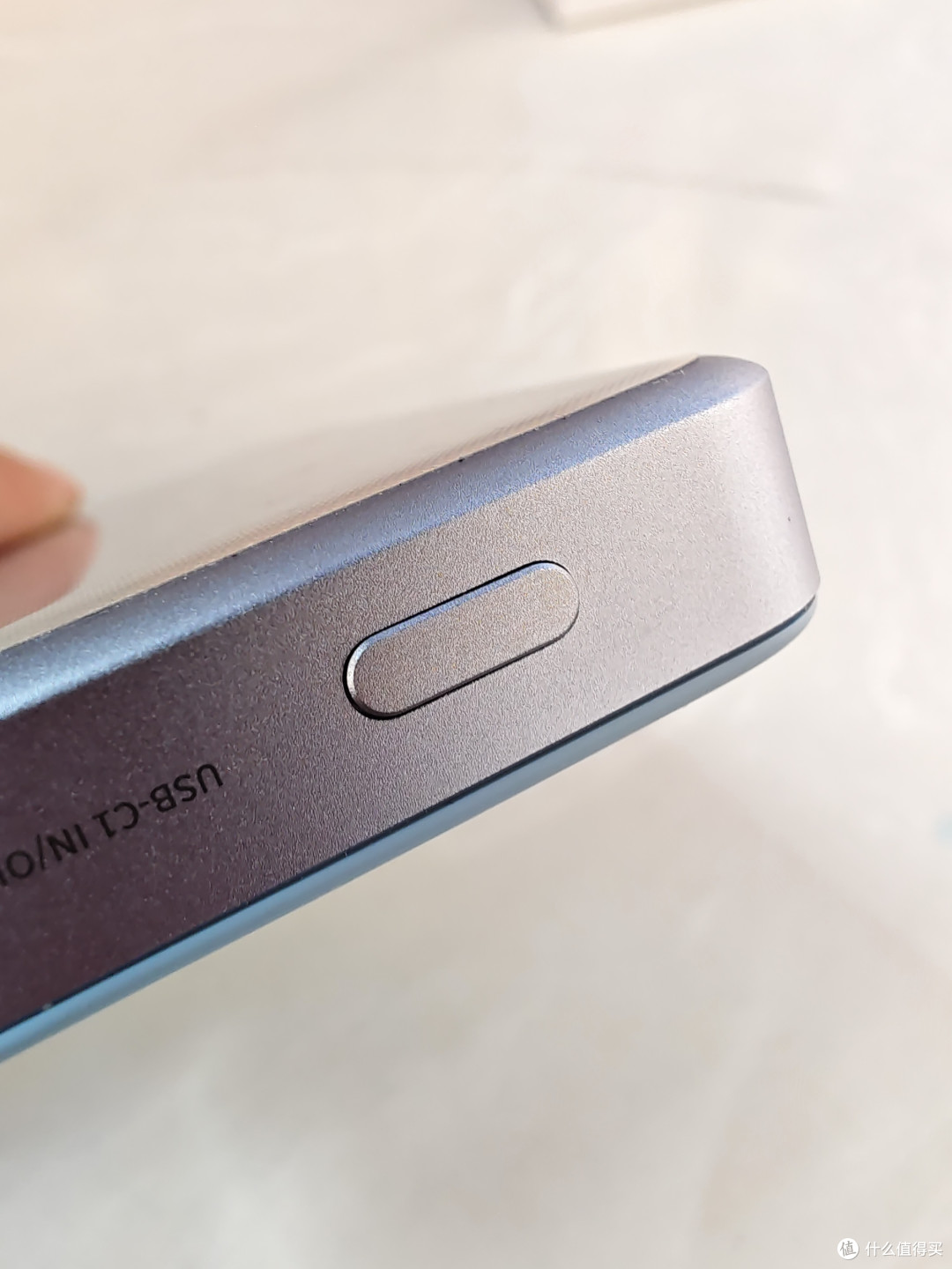 黑鲨刀锋3磁吸充电宝(10000mAh 纱雾蓝)开箱使用评测