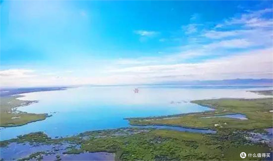 沙海中的蓝色奇迹——博斯腾湖的生命与文明