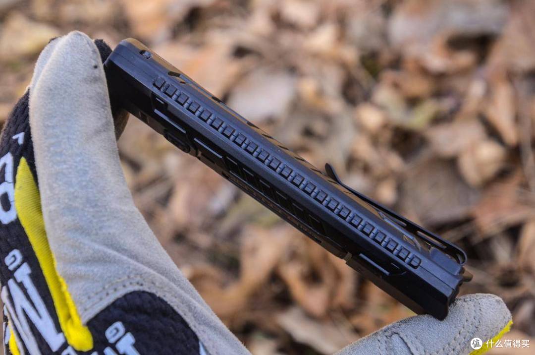 七十克的光,三色更温柔:NITECORE EDC07