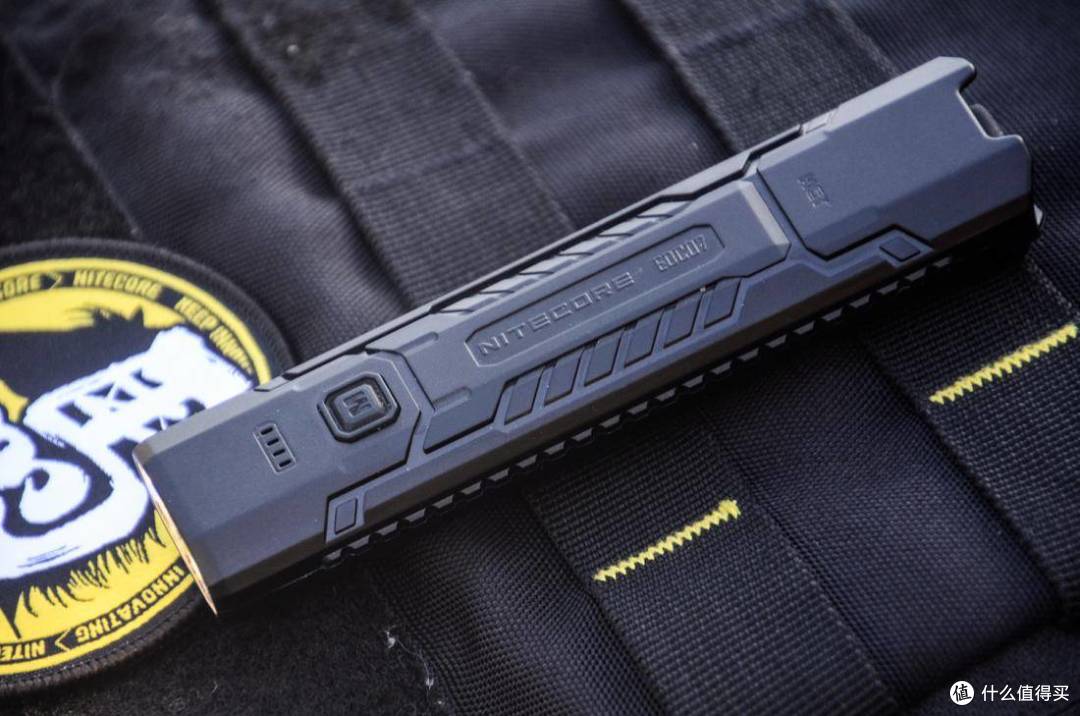 七十克的光,三色更温柔:NITECORE EDC07