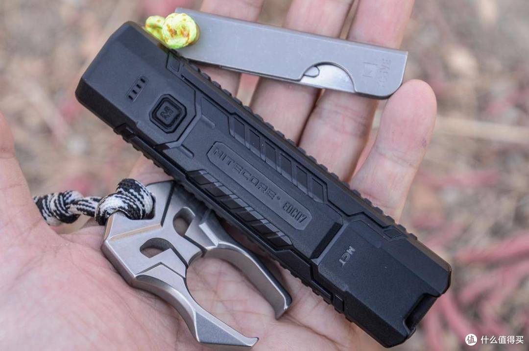 七十克的光,三色更温柔:NITECORE EDC07