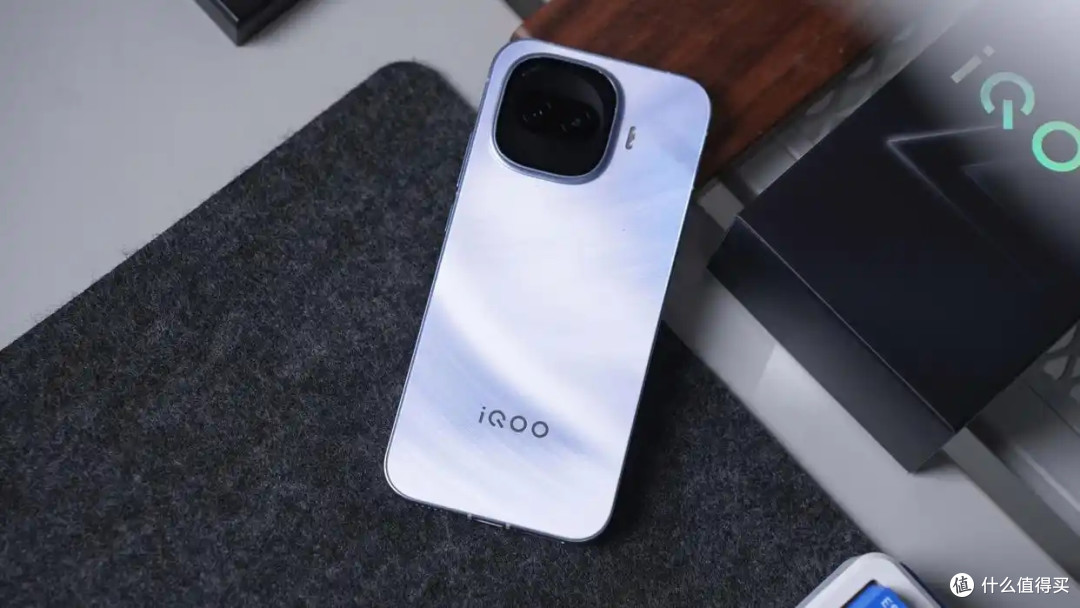 7600mAh+2 亿像素！iQOO Z11 Turbo 凭实力坐稳 2000 档全能机