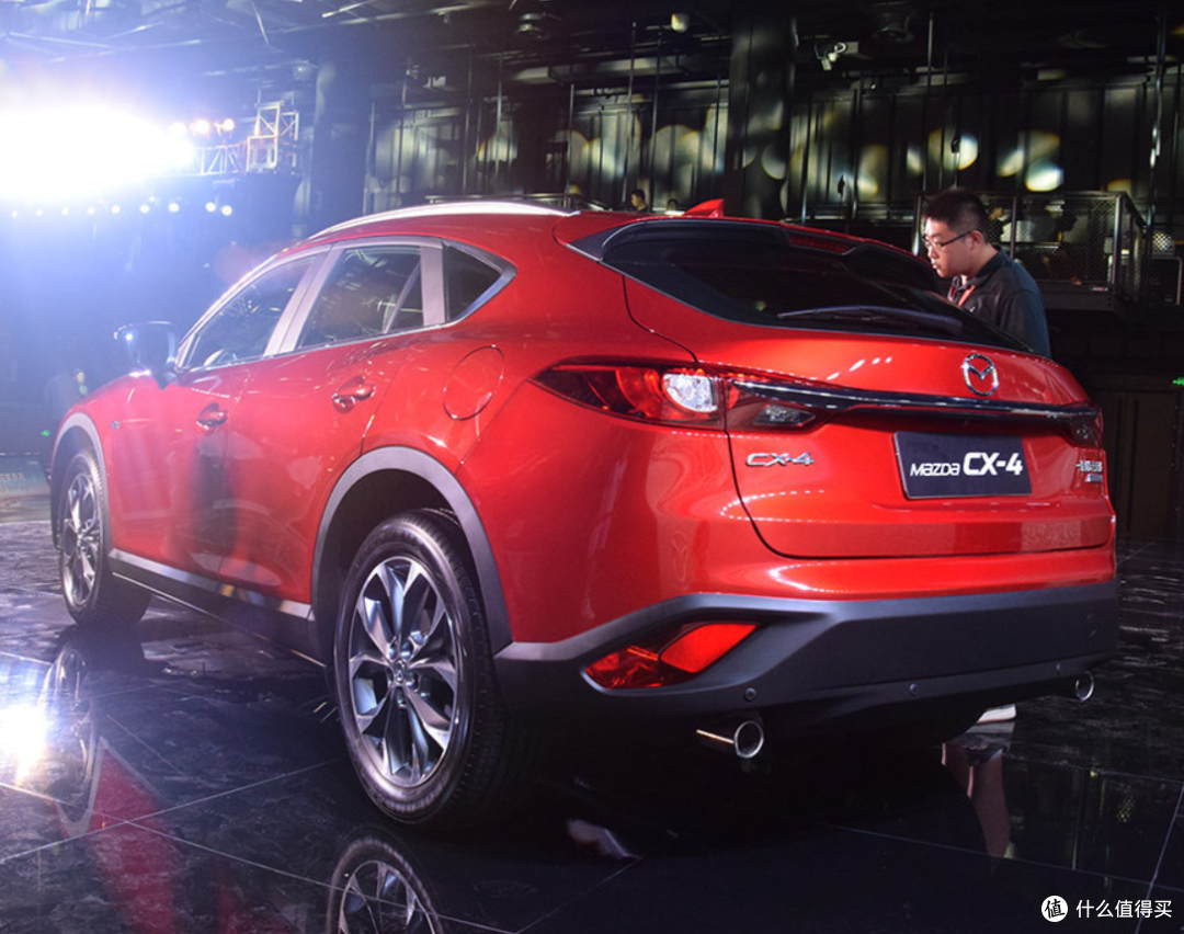 马自达CX-4:15万级“人马一体”轿跑SUV,设计美学与操控灵魂