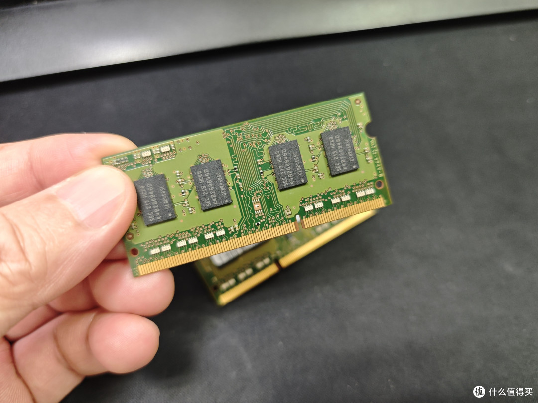 内存暴涨潮中,翻出两根DDR3内存竟成“意外财富”
