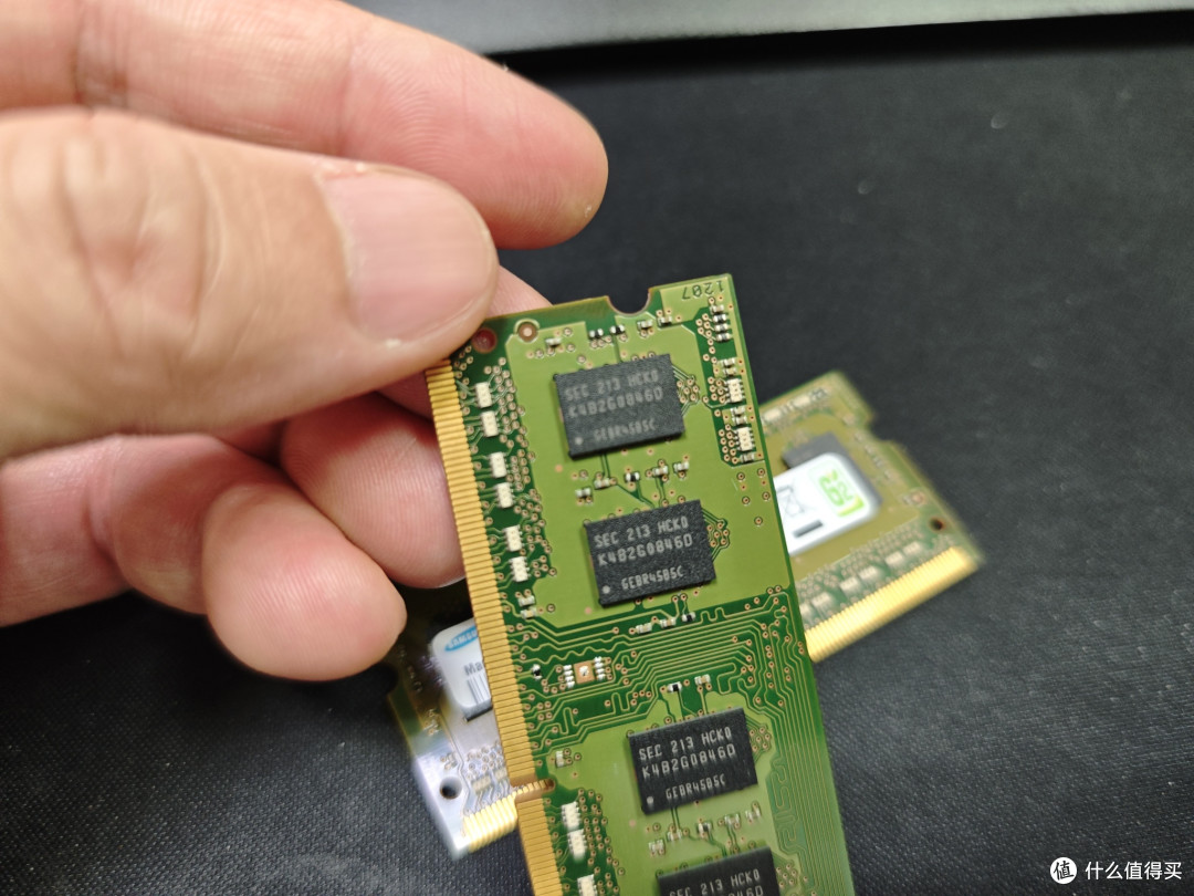内存暴涨潮中,翻出两根DDR3内存竟成“意外财富”