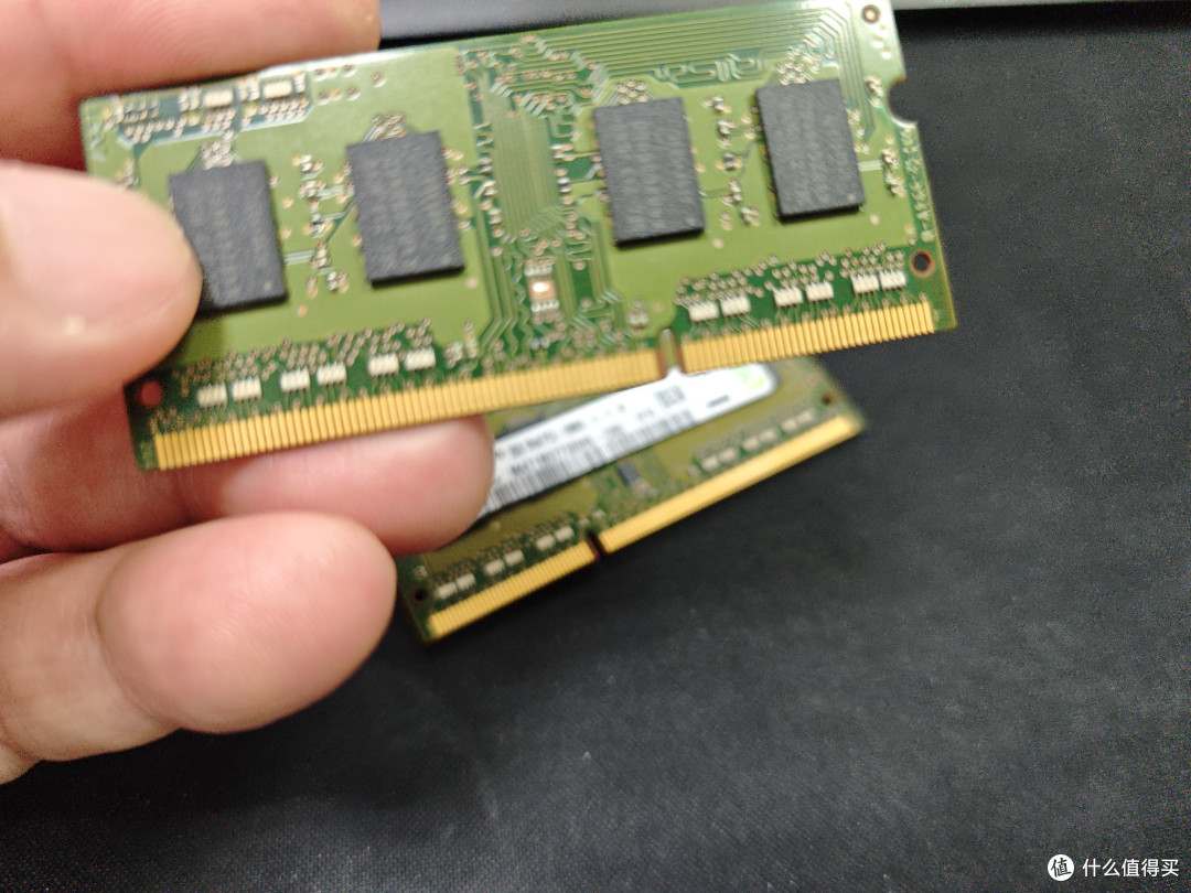 内存暴涨潮中,翻出两根DDR3内存竟成“意外财富”
