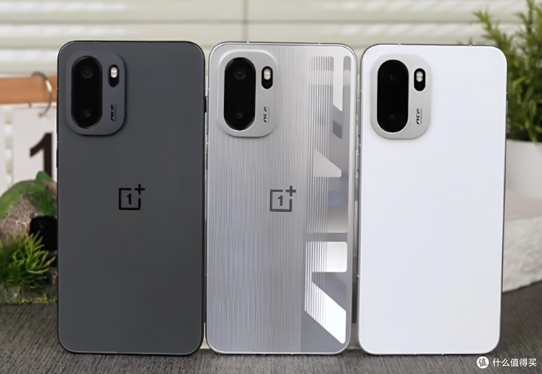 一加新机销量王诞生:骁龙8至尊版+165Hz+7800mAh,销量接近75万