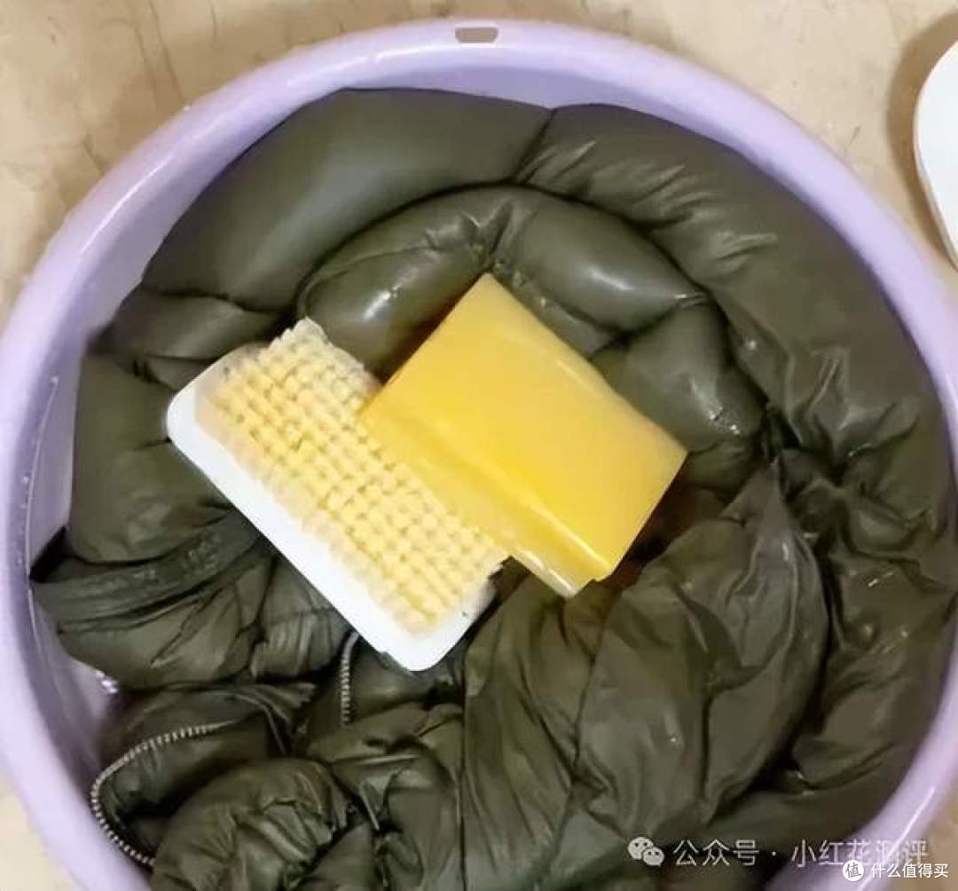 别让几千块毁在清洗上!冬季衣物洗护指南:这些坑千万别踩!