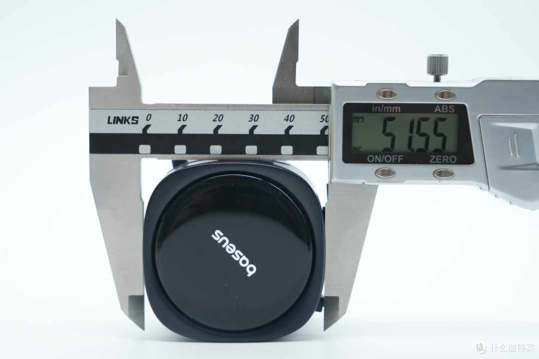 3C1A四口输出,车内前后排充电一个搞定,倍思90W拉拉线车充拆解