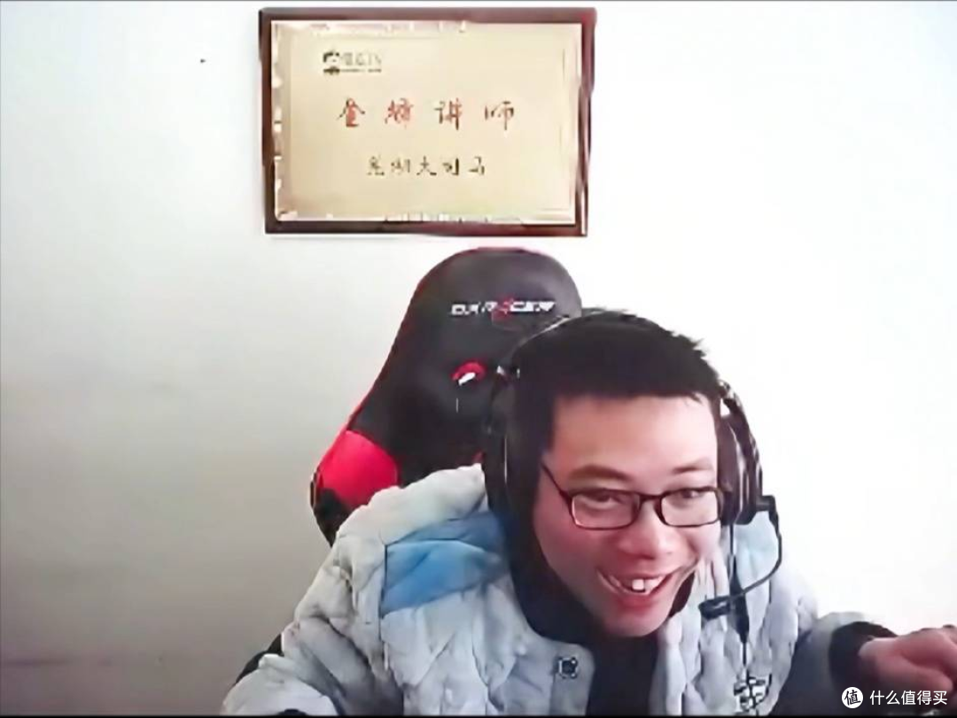 大司马被路人打崩成表情包,怒怼队友:亚服前三竟打不过路人?