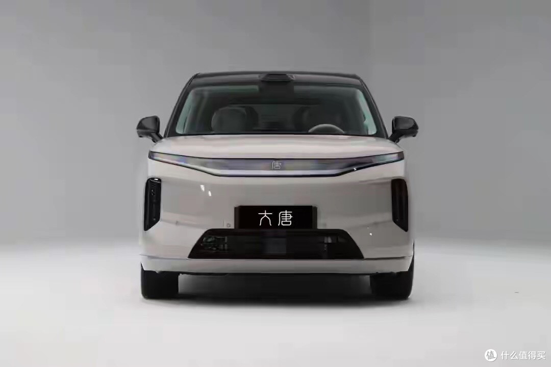 比亚迪大唐实拍图曝光!四张零重力座椅+950km续航,这配置太顶了