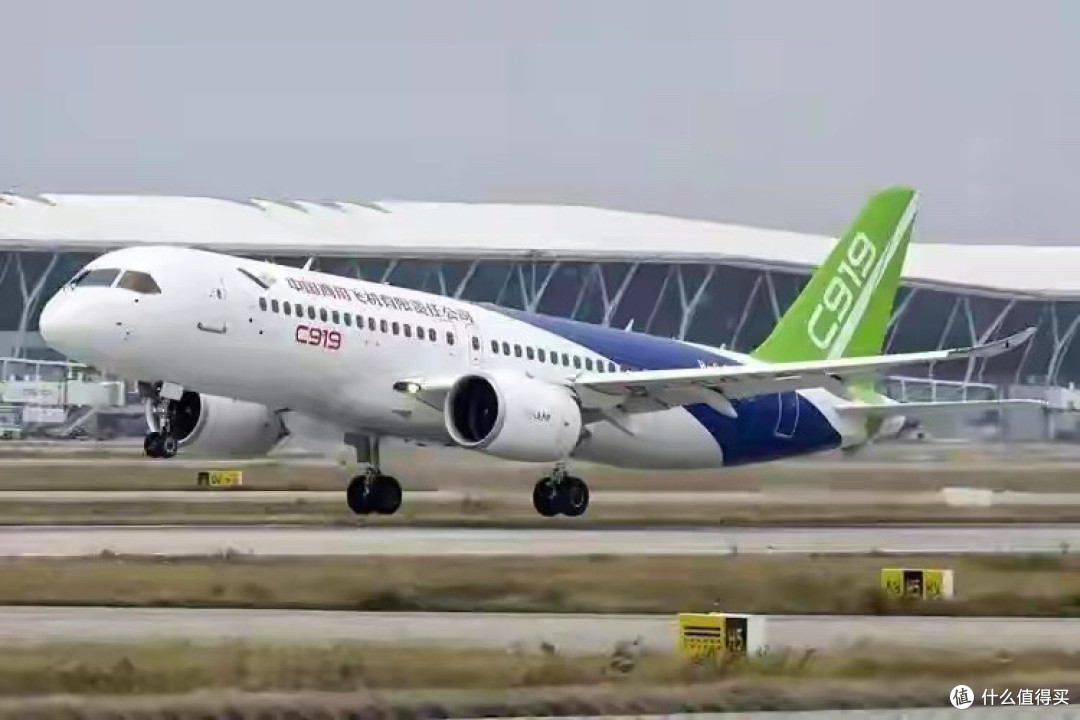 忍了8年,中国终于对欧美航空霸权掀桌子!C919用硬实力杀出