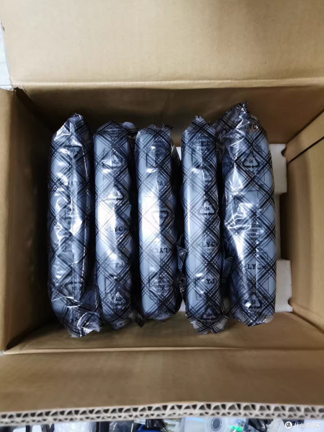 某鱼仓库钥匙找到系列！399元的Win计算机，网友：老款设计好