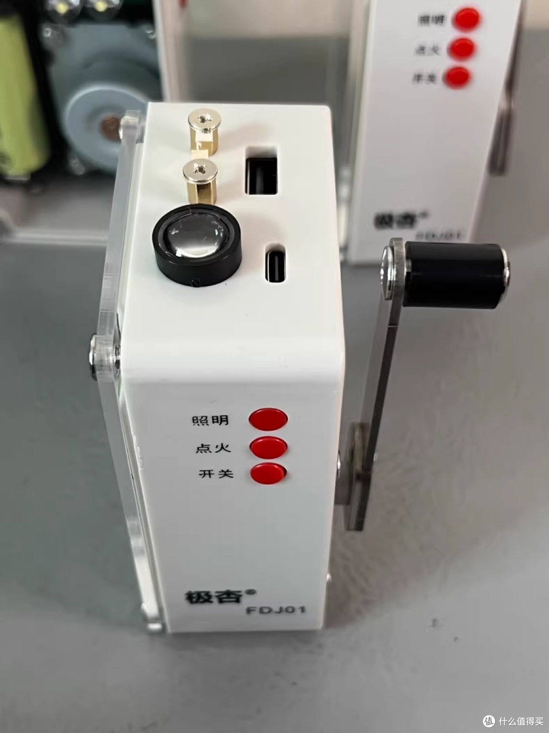 老六们都喜欢摇一摇!某鱼又惊现达文西手摇神器,永不断电