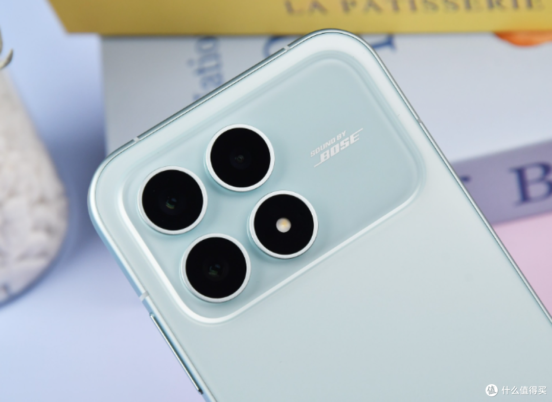 骁龙8至尊版旗舰售价再创新低,7100mAh+DC调光+5000万长焦