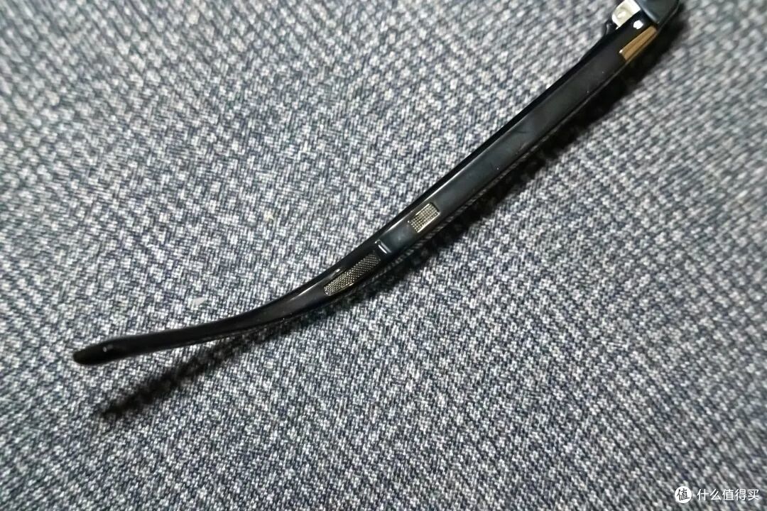 除了听歌拍照录视频，AI眼镜还能做什么？WAGA Aura实测