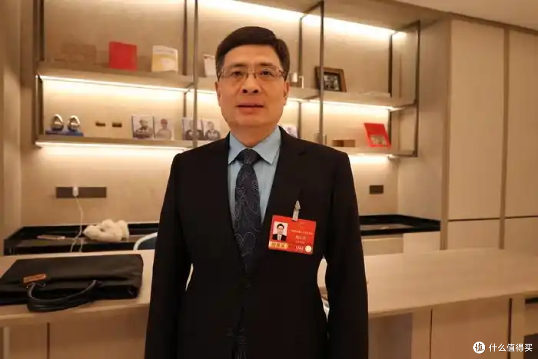 周云杰官宣听劝式家电:去年懒人洗衣机卖爆,今年懒人冰箱来袭!