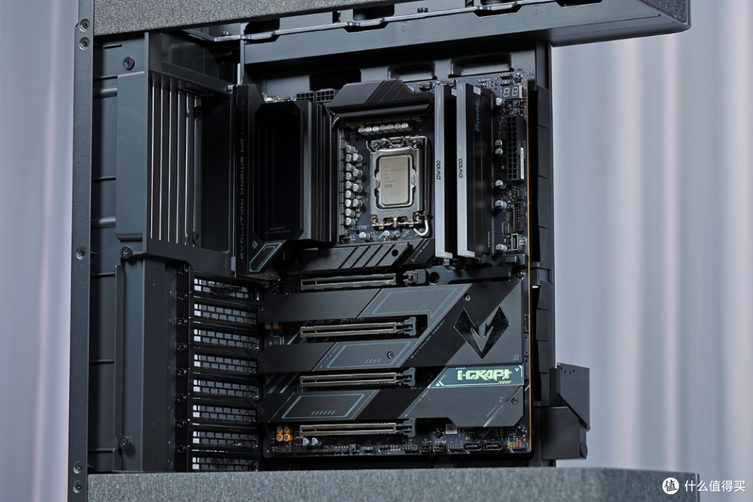 3月头铁刚需装机：265KF+铭瑄Z890+5080+追风者EVOLV X2像素版