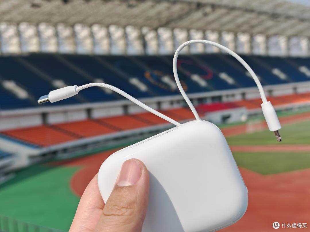 通勤族的隐形能量站——西圣PB-S充电宝实测:安全、便携、快充