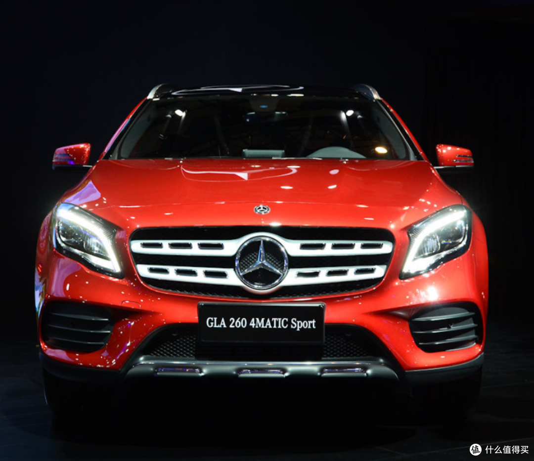 奔驰GLA 260 4MATIC 运动版:30万级豪华SUV的“性能潮玩”