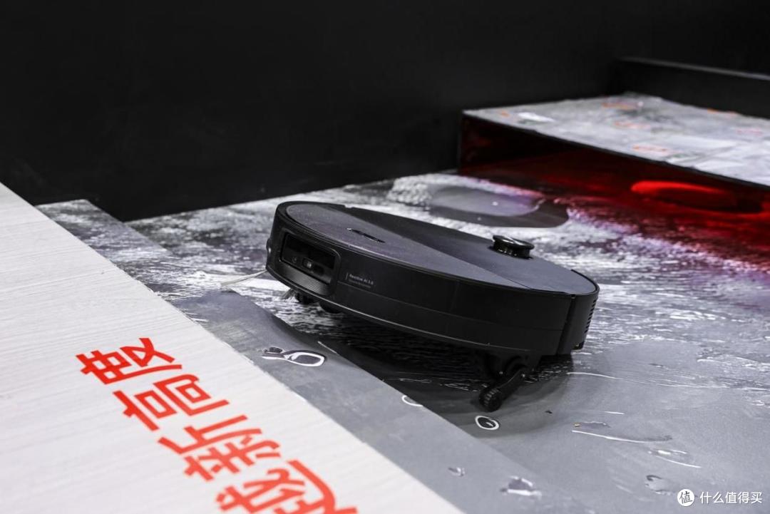 领跑AWE 2026:石头科技以技术突破拓展清洁边界
