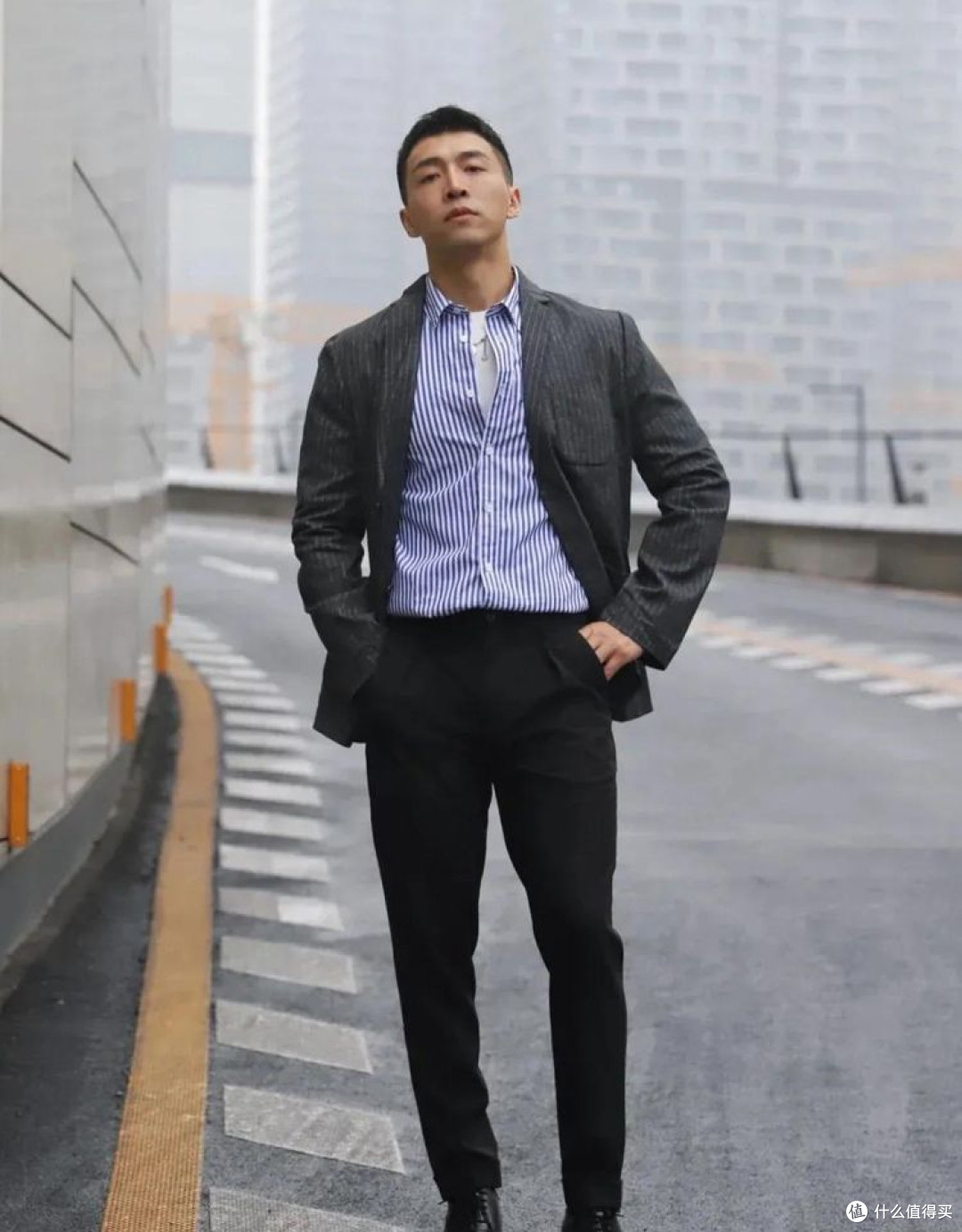 中年男人要少穿:这4种“假时髦、真土气”的春装,油腻又廉价!