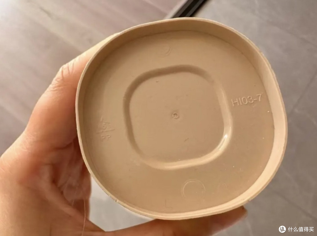 后背发凉！很多人天天用的一次性纸杯，竟藏着2B类致癌物？