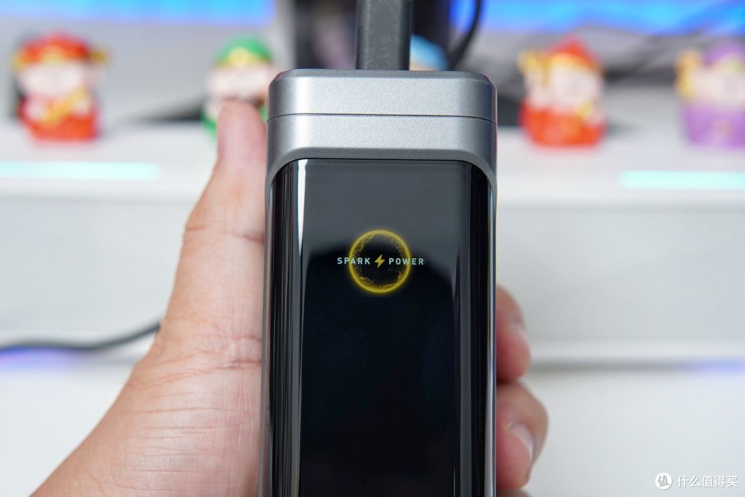 单口功率最高140W,三口满功率输出——奥海310W星舰Pro能量舱