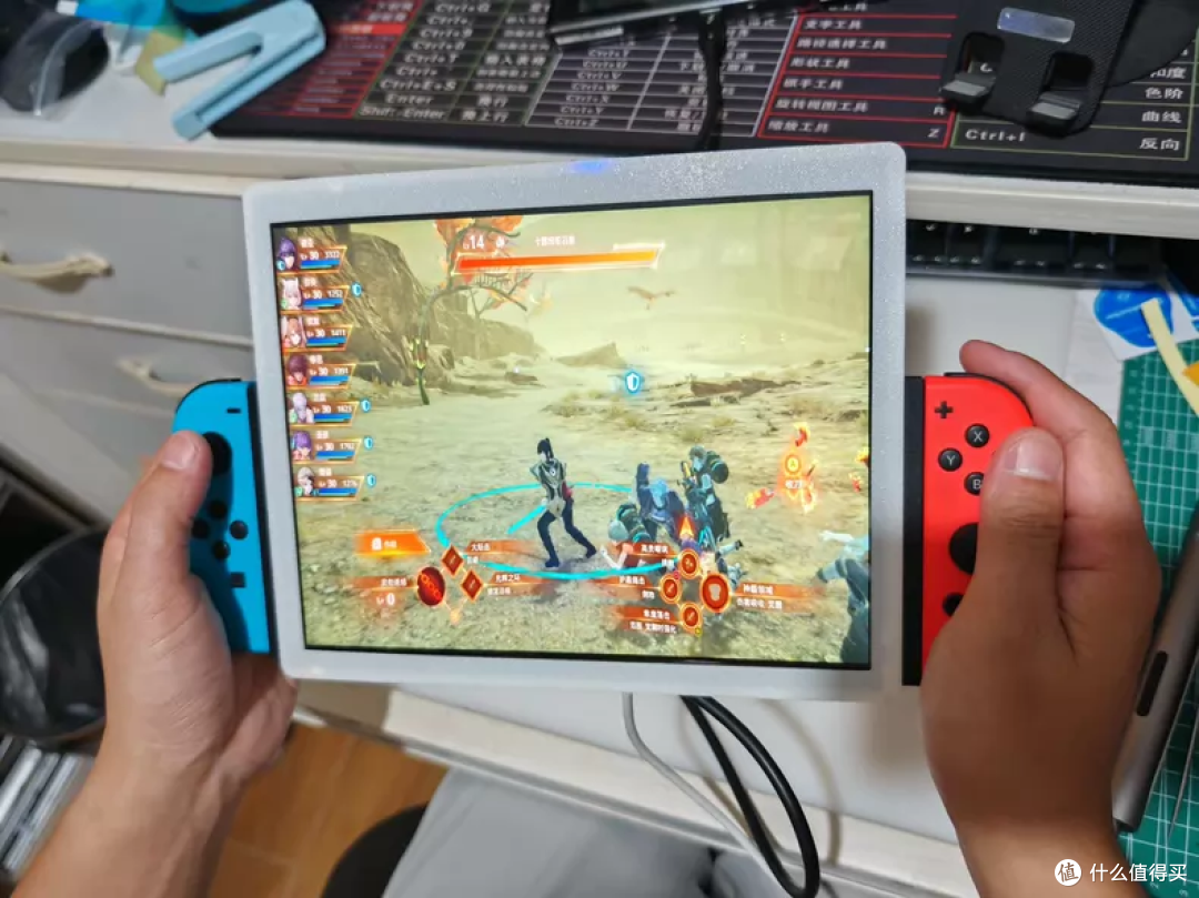 某鱼惊现9.7寸的任天堂Switch掌机,网友:为啥比我的大一圈?