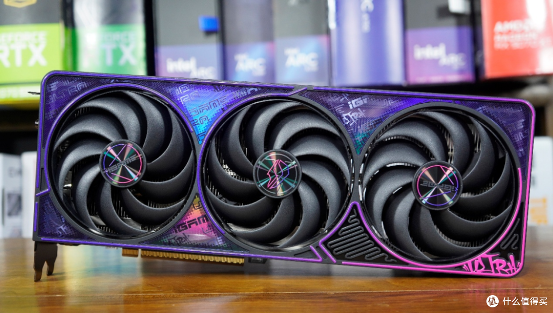 七彩虹黑色款Ultra显卡重现，iGame RTX 5060 Ultra 8GB体验点评_显卡_