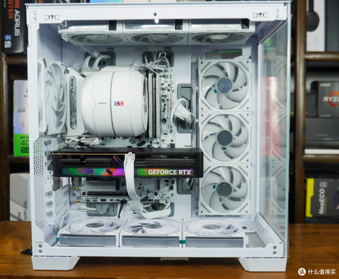 七彩虹黑色款Ultra显卡重现，iGame  RTX 5060 Ultra 8GB体验点评