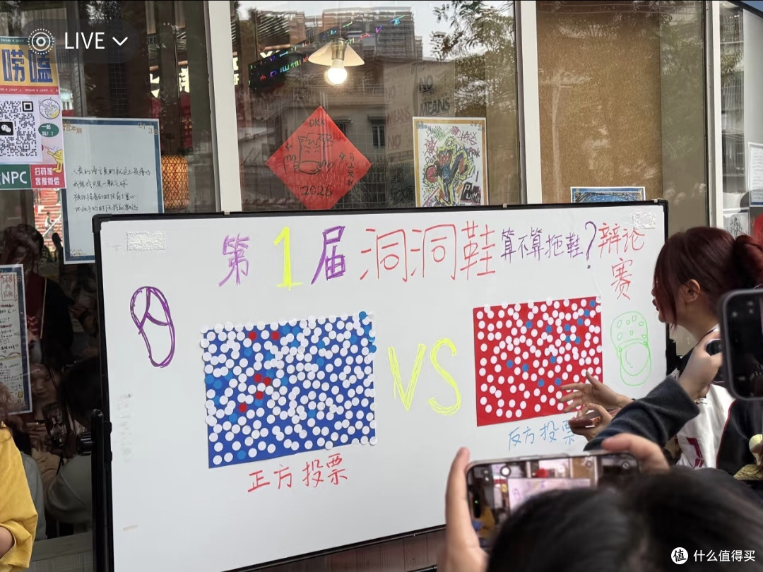 哈哈哈哈!这些比赛,光是名字就够我笑三天!