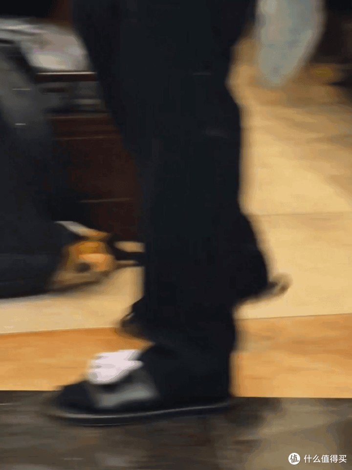 哈哈哈哈!这些比赛,光是名字就够我笑三天!